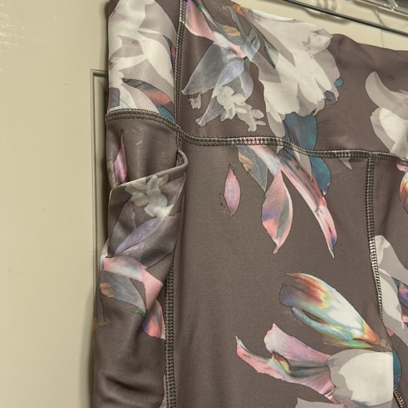 REBOX. TAUPE FLOWER LEGGINGS SIZE L - Picture 5 of 10